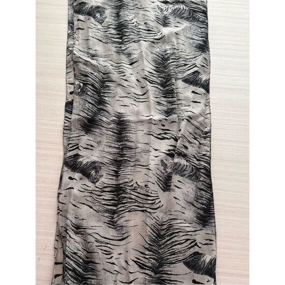 Animal Print Sheer Scarf - Picture 9 of 11
